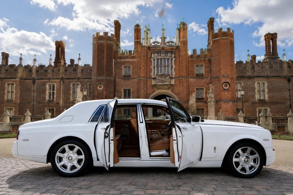 Grand Luxury Chauffeurs - Wedding Car Hire Specialist