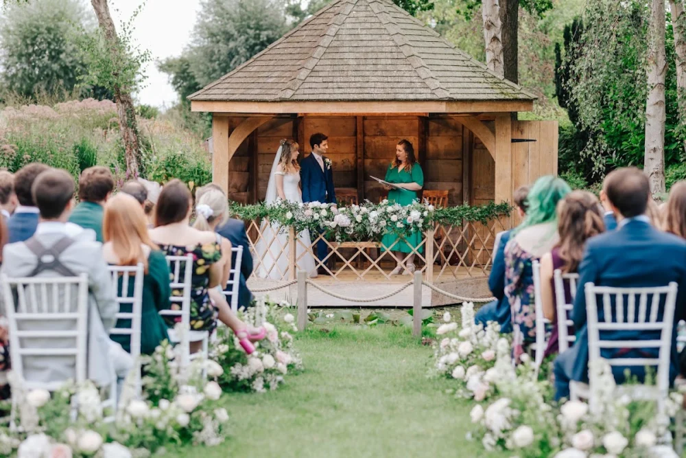 Leilia Dore Wedding, Funeral and Naming Ceremony Celebrant