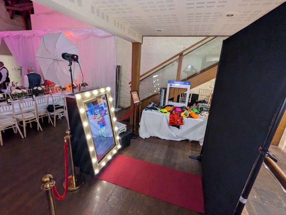 Pinnacle Photo Booth Hire