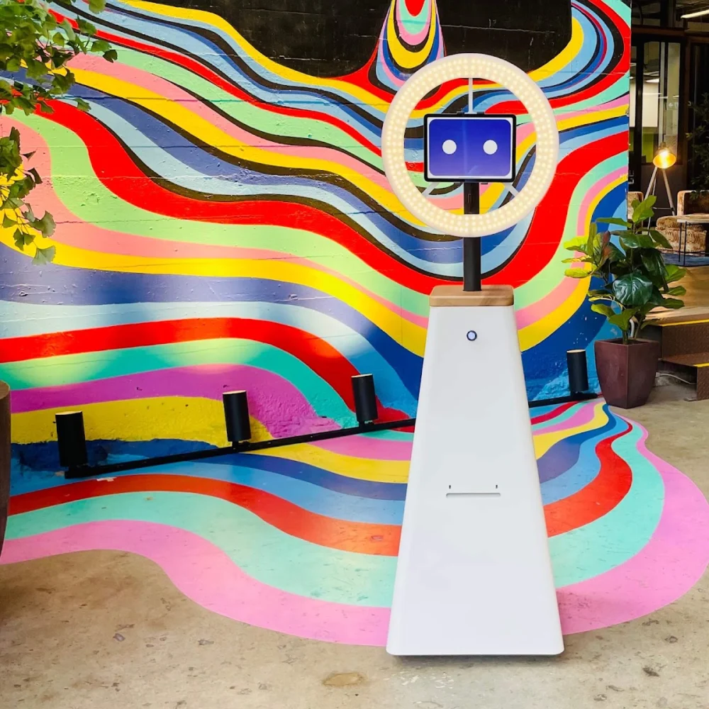 Selfiebot UK