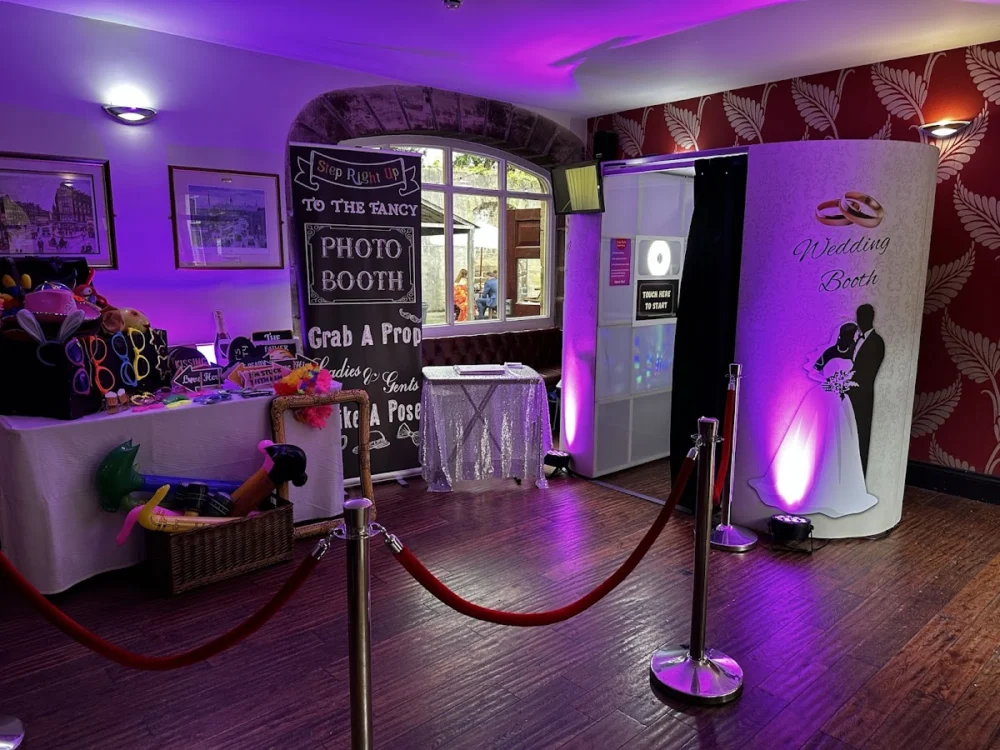 SnapTastic - Photo Booth Hire Yorkshire