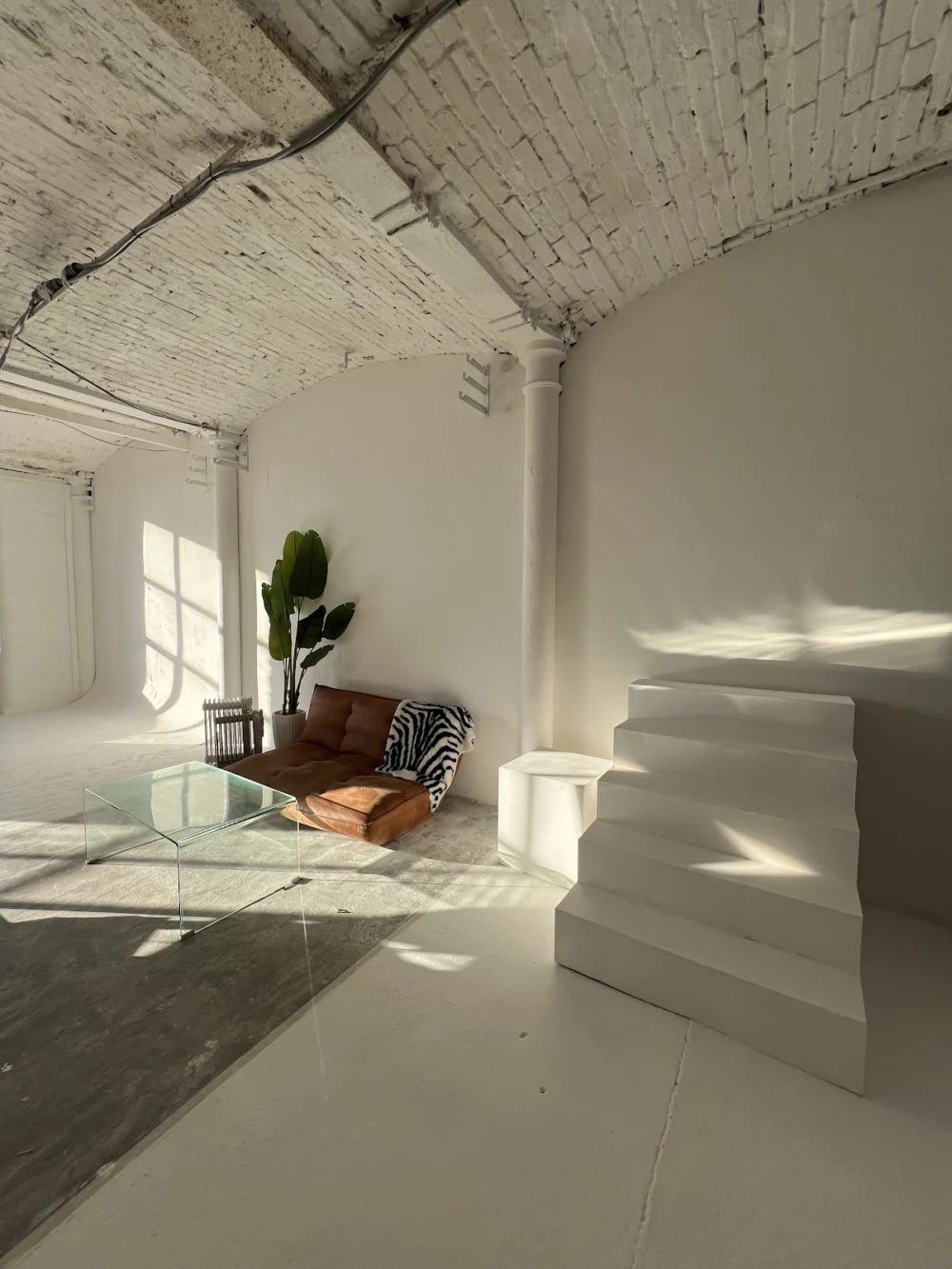 SPOT 1.0.1 photography and video studios